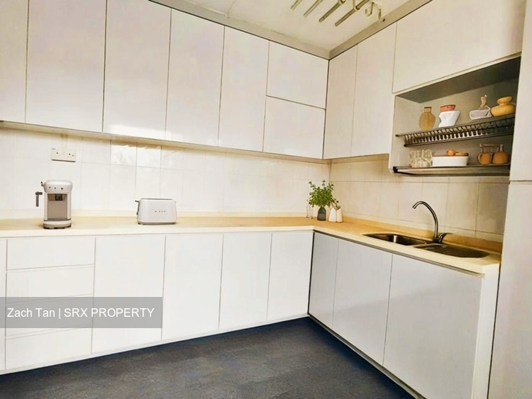 Blk 271 Toh Guan Road (Jurong East), HDB 5 Rooms #537718321